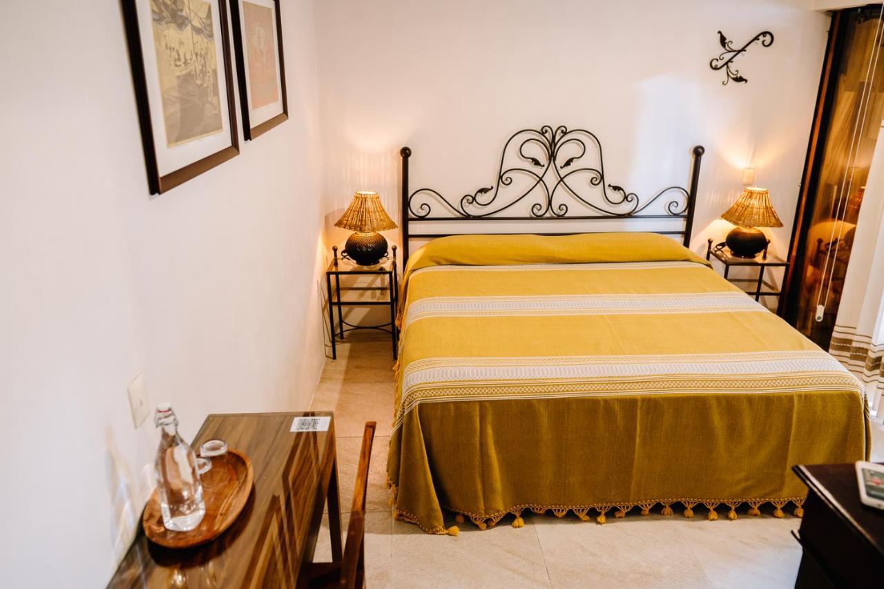 Bed and Breakfast La Casa Carlota Oaxaca Экстерьер фото
